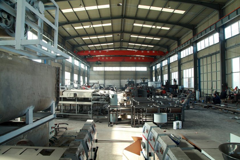 涼皮機生產(chǎn)車間